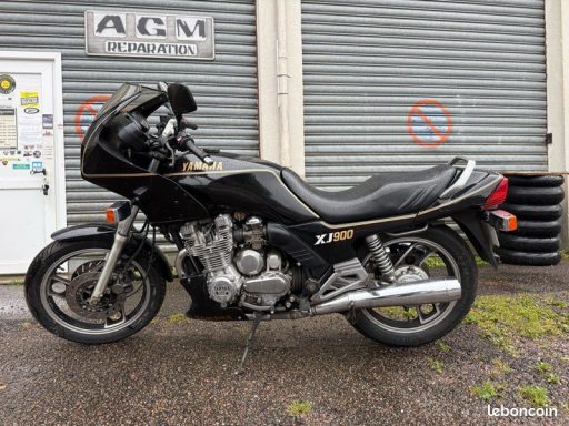 Yamaha XJ 900
